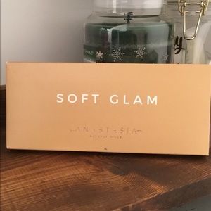 ANASTASIA BEVERLY HILLS EYESHADOW PALETTE